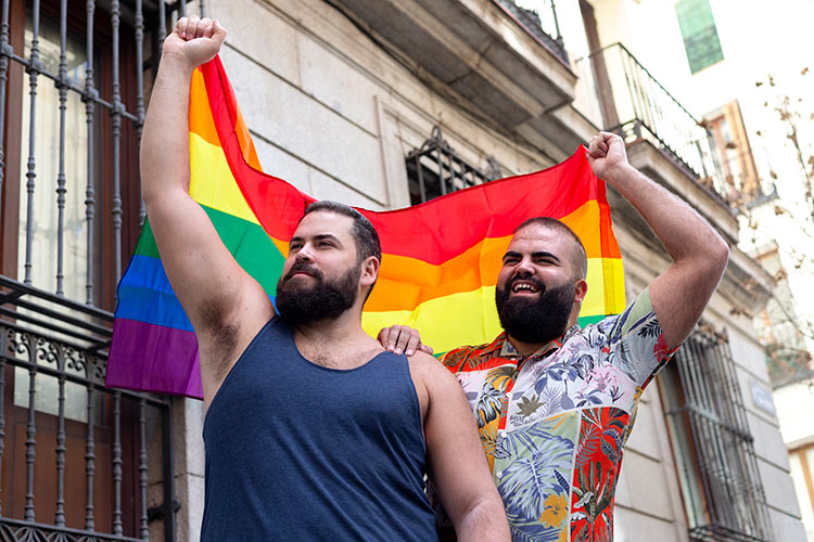 LGBTQ Flagge mit Männer