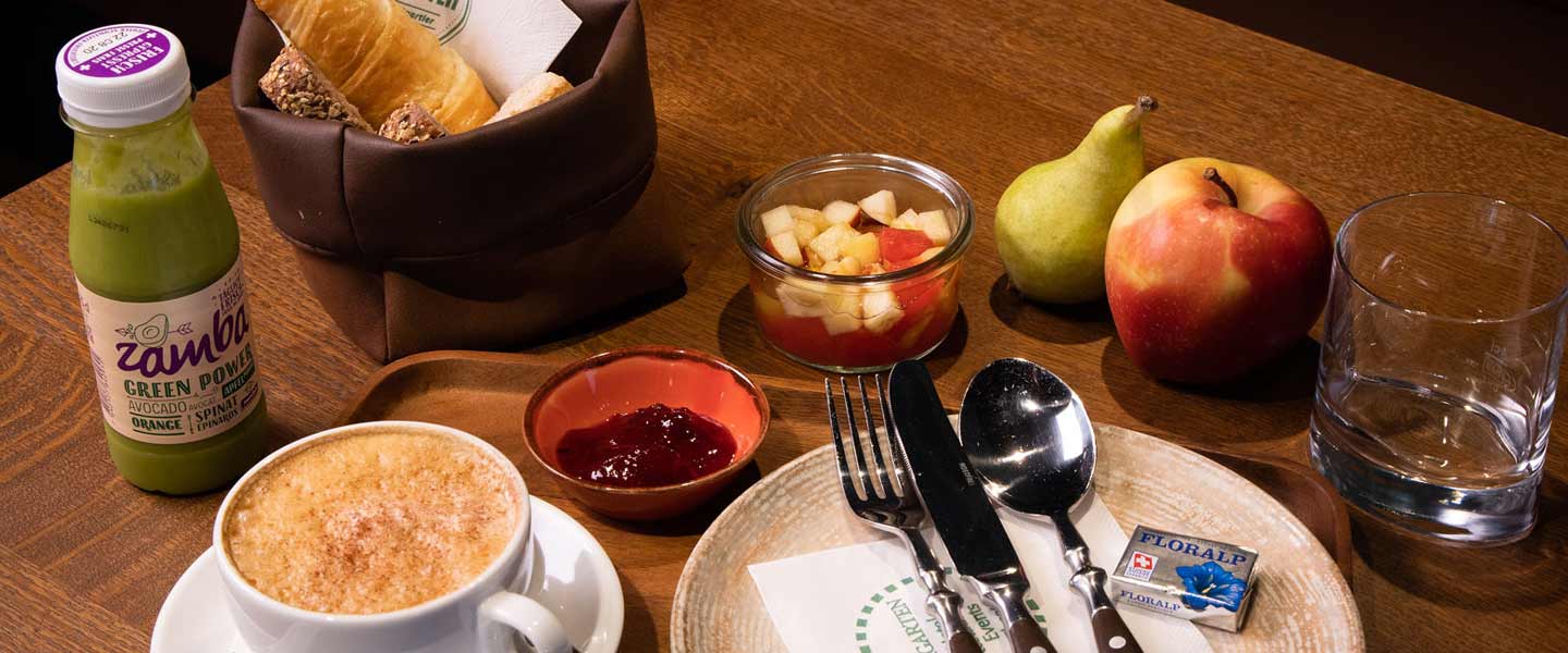 Frühstücken in der Brasserie Spirgarten in Zürich-Altstetten: Spirgarten Zmorge